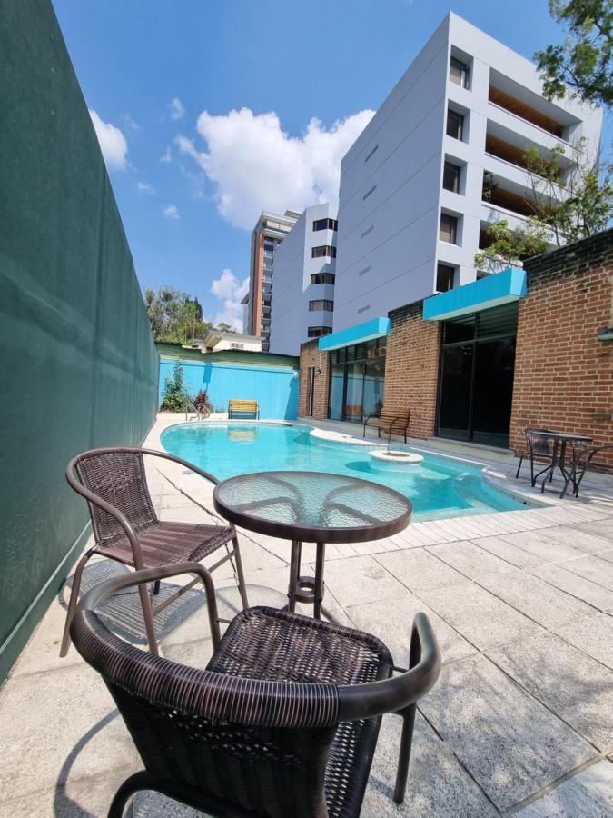 Central 10 Boutique Hostel Guatemala City Exterior photo