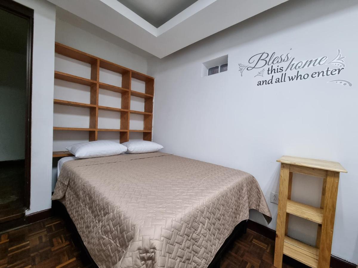 Central 10 Boutique Hostel Guatemala City Exterior photo