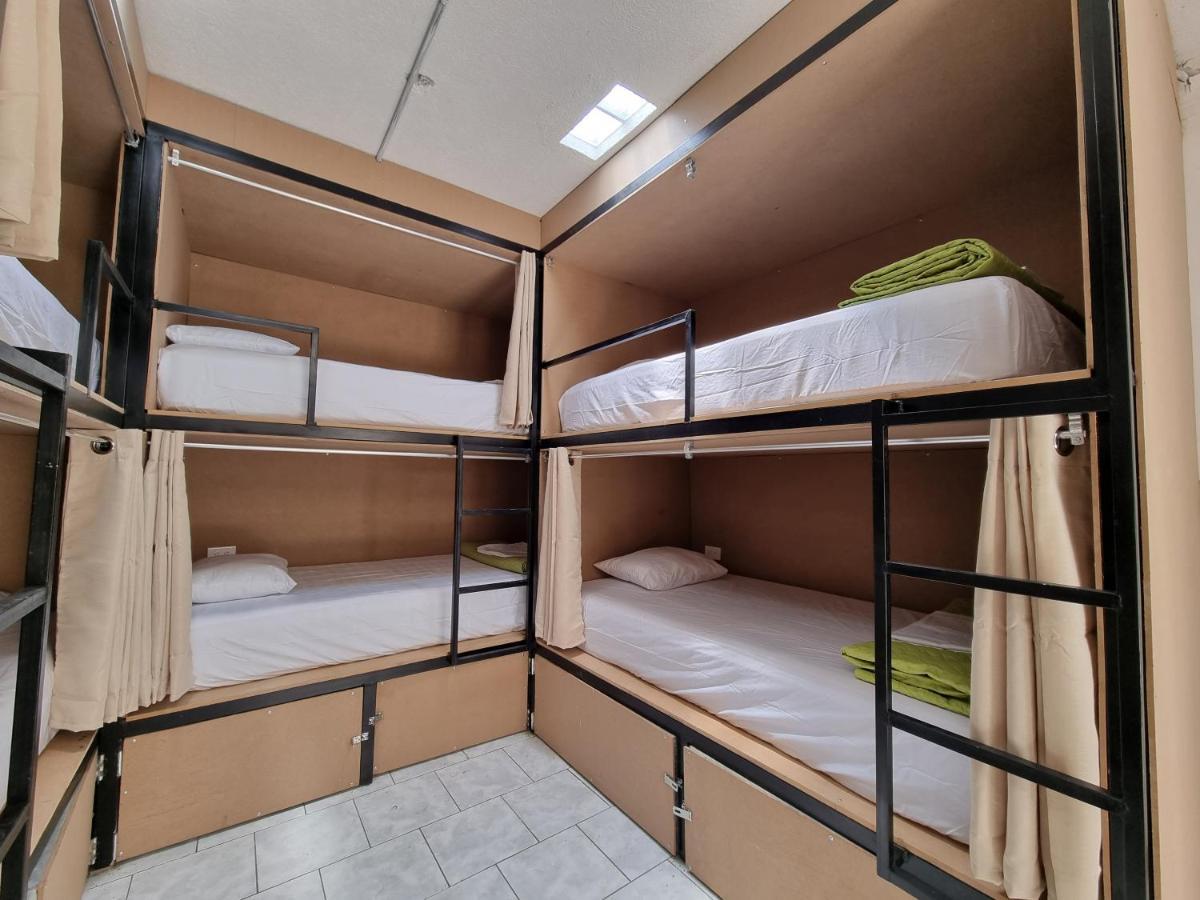Central 10 Boutique Hostel Guatemala City Exterior photo