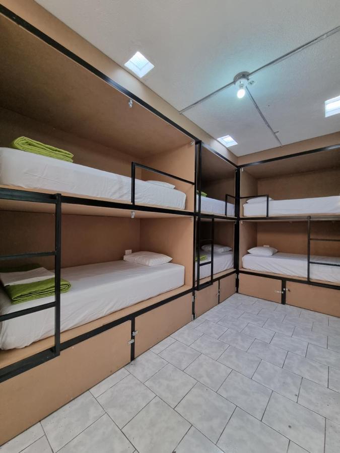 Central 10 Boutique Hostel Guatemala City Exterior photo