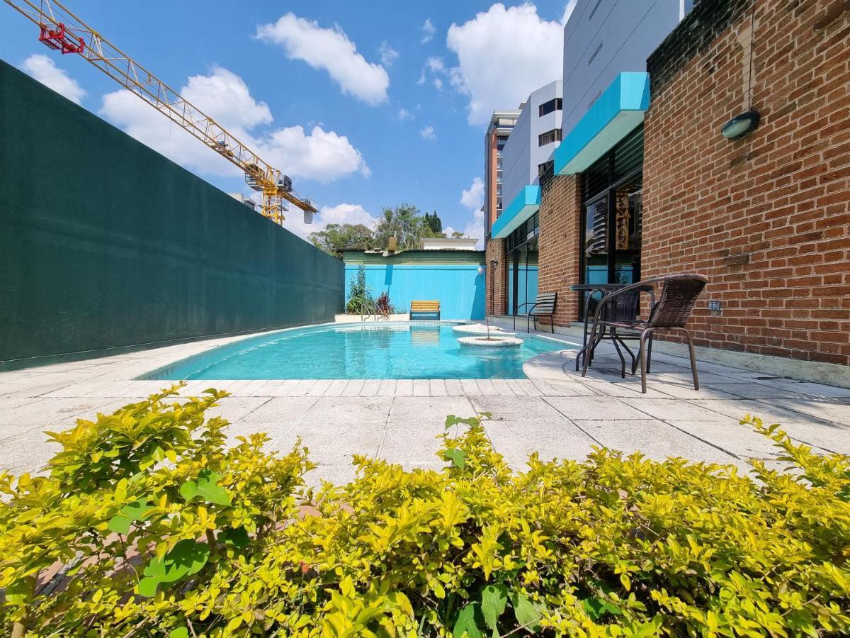 Central 10 Boutique Hostel Guatemala City Exterior photo