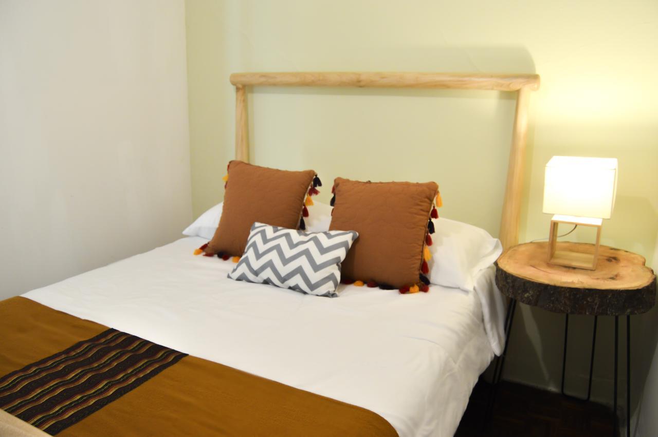 Central 10 Boutique Hostel Guatemala City Exterior photo
